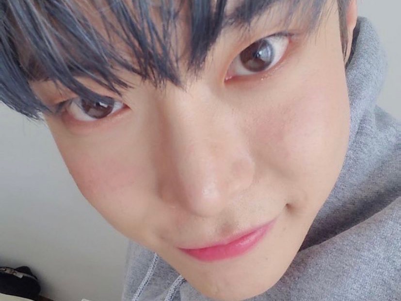 VOTE DOYOUNG thumbnail