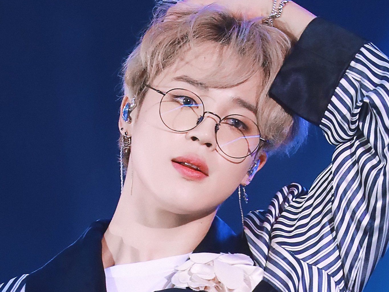 Standards of public and private thumbnail