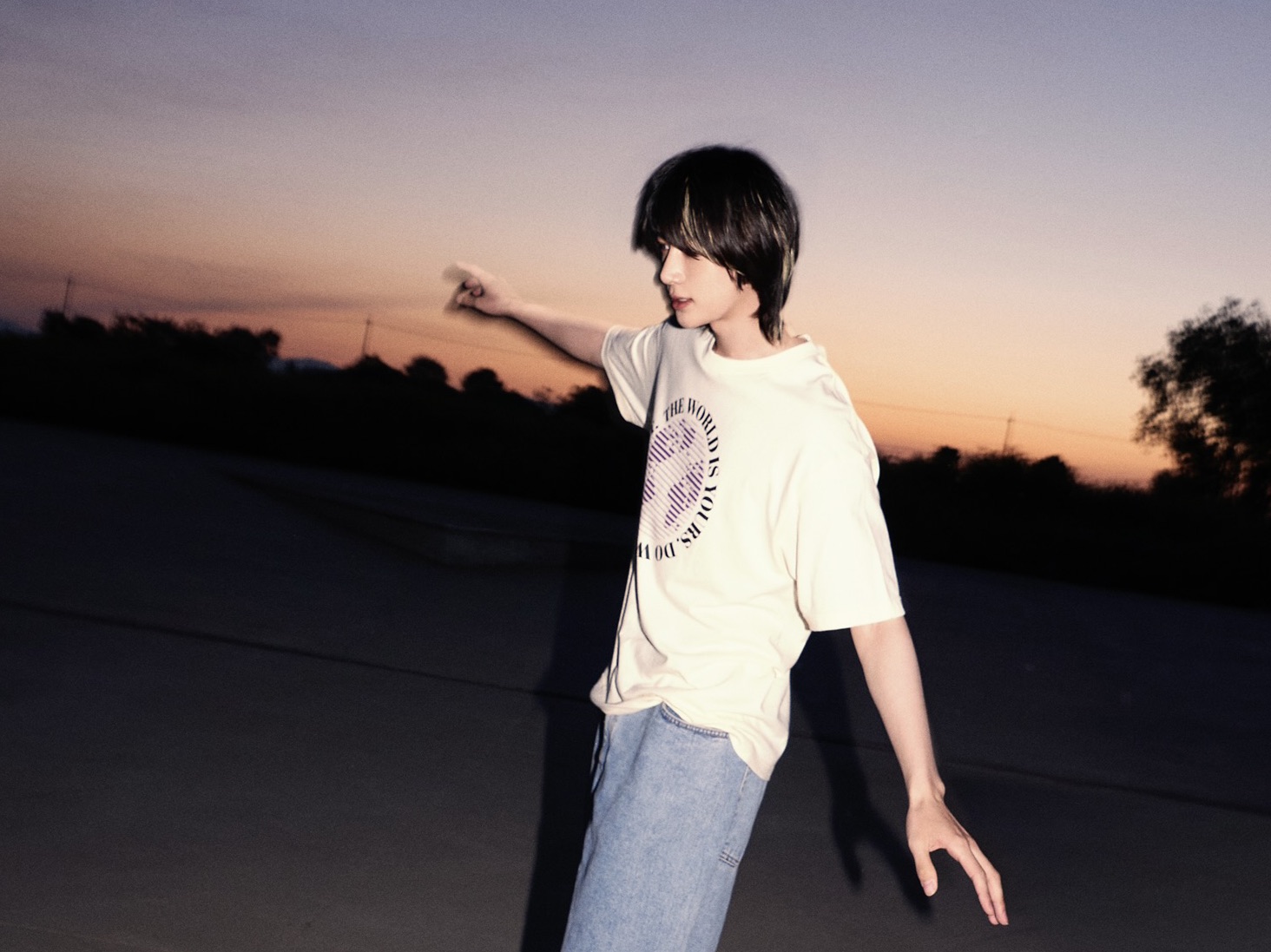 어느 시골의 청량한 여름 thumbnail