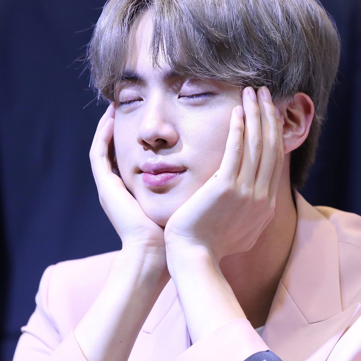 김석진 image