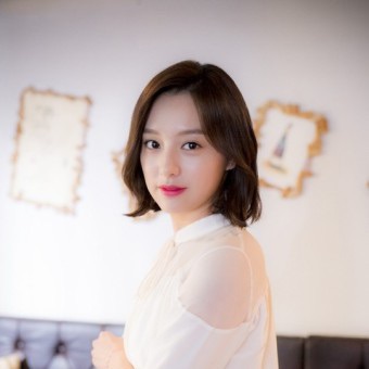 담당 의사선생님이자 여주 친구 image