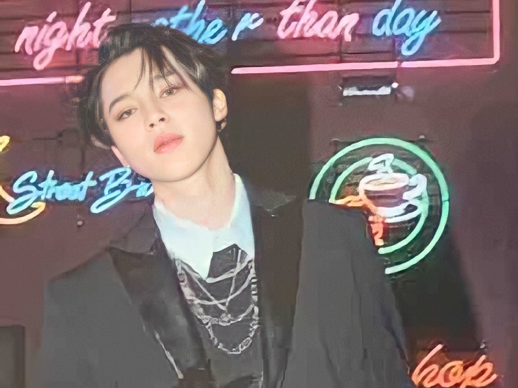 Con mèo quyến rũ con cáo thumbnail