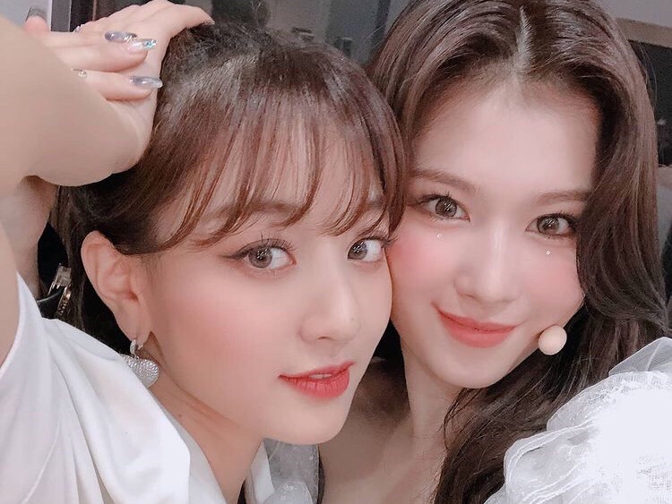 인싸랑 절친맺기 프로잭트! thumbnail