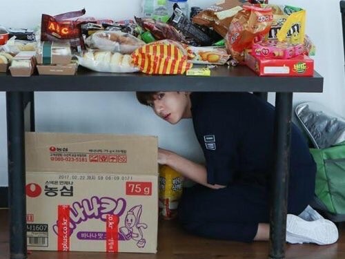 모쏠탈출넘버원 thumbnail