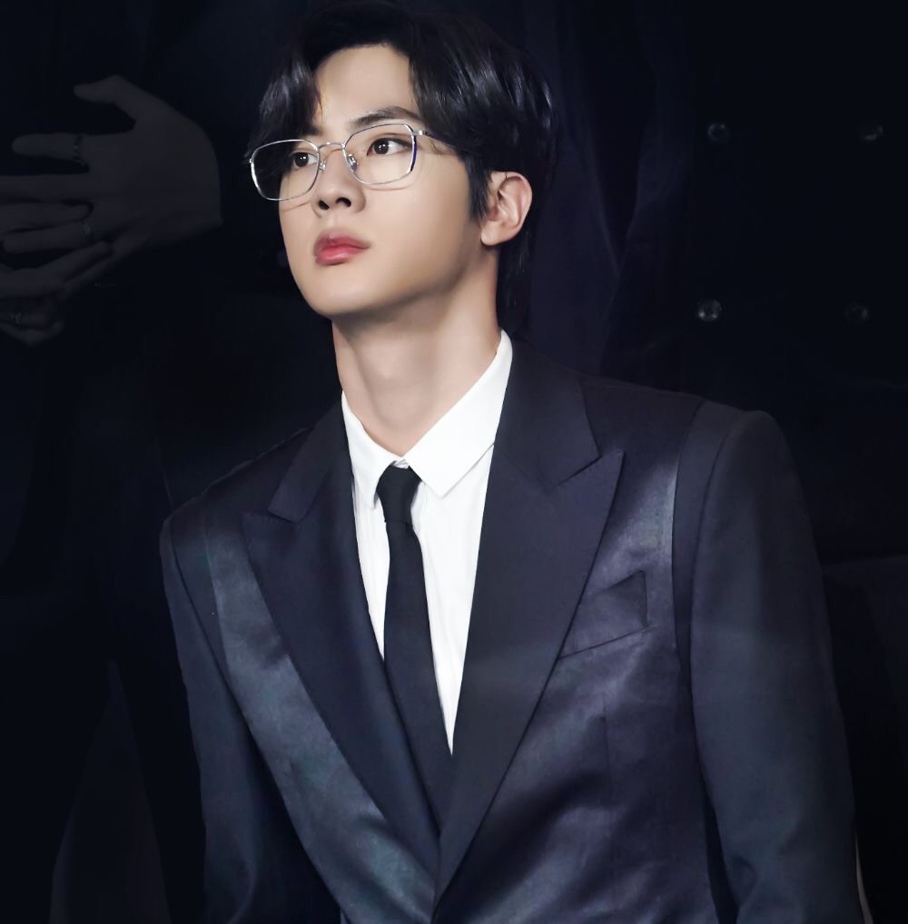 김석진 image