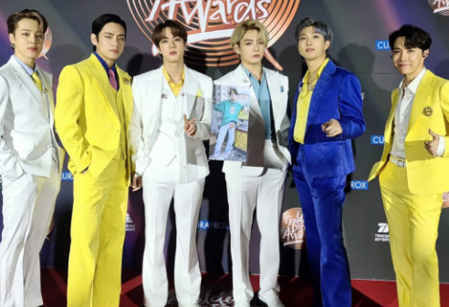 내 집에 방탄소년단이 thumbnail