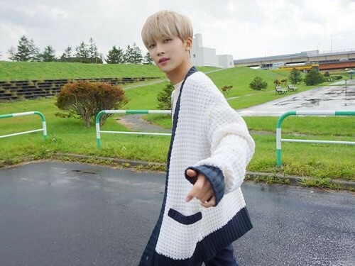 Why should I like you, senior? thumbnail