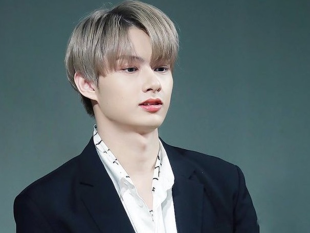 Music college cutie X Physical education college iron man thumbnail