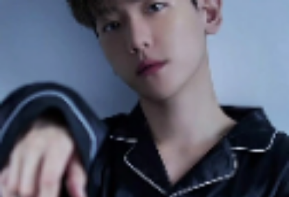 There's a raccoon living next door to me thumbnail