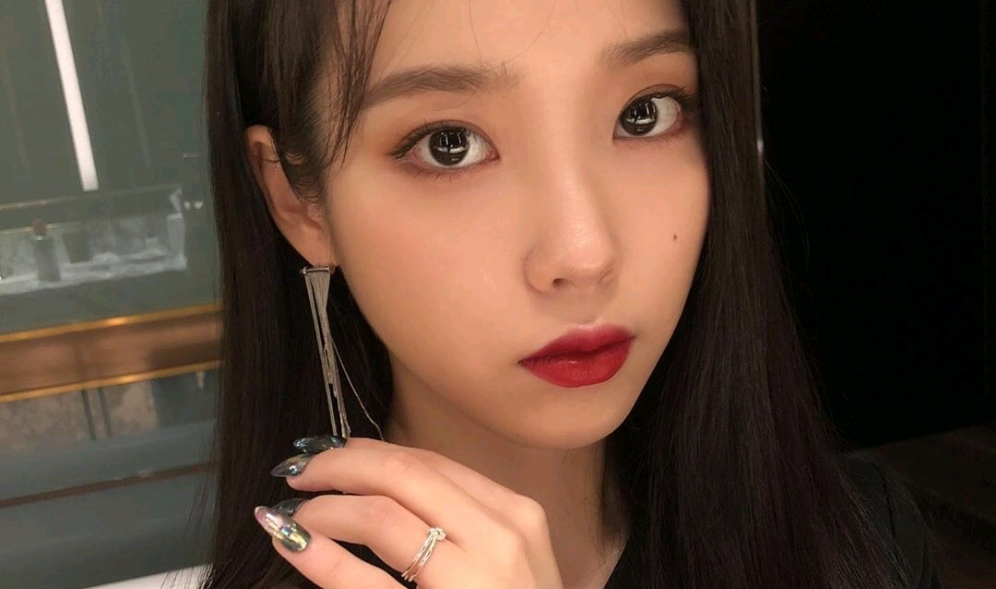 The world's number one gangster and bully, but he's an outcast thumbnail