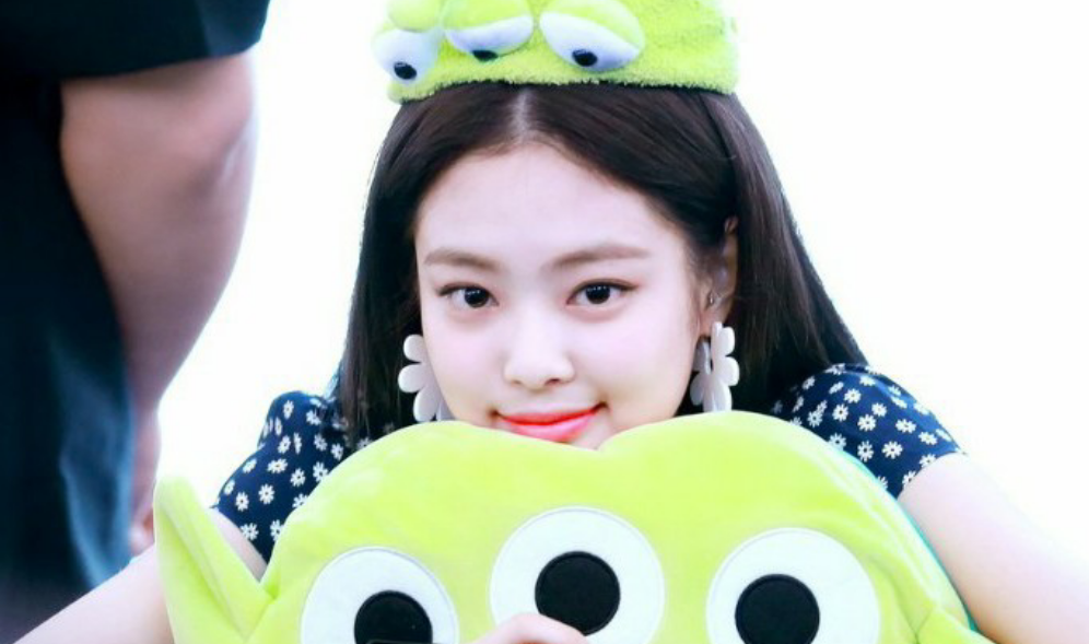 Kim Jennie, hari ini hatiku tidak begitu baik (tidak begitu baik) thumbnail