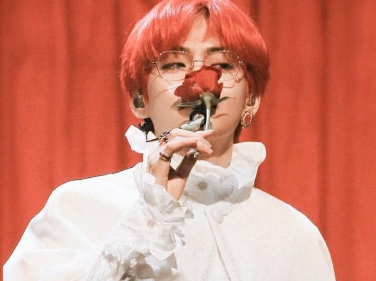 ℛ𝑜𝓈𝑒 𝒢𝑜𝓁𝒹 thumbnail