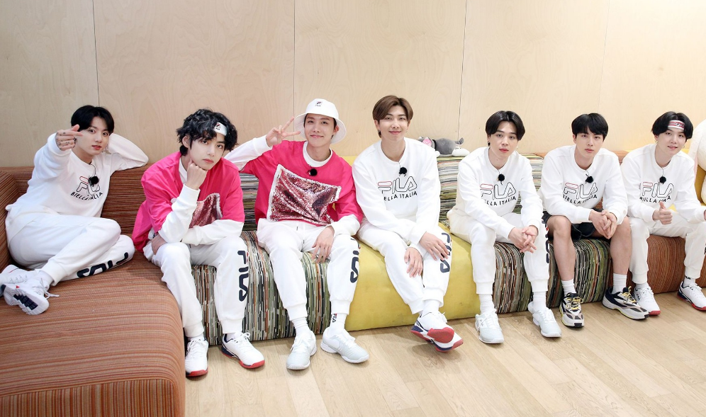 [TALK]울 오빠친구는 아이돌 thumbnail