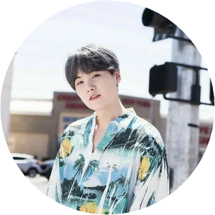 민 빈 image