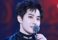 Hãy bình chọn cho Suho trên ứng dụng Kpop Cheaedol. thumbnail