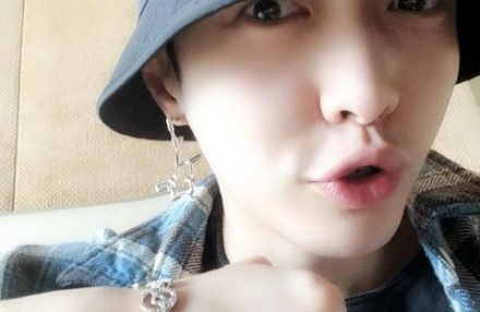 Hãy bình chọn cho Lay trên Cheaedol Kpop. thumbnail