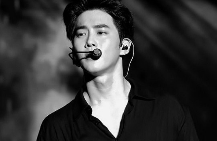 Hãy bình chọn cho Suho trên Twitter để nhận quảng cáo. thumbnail