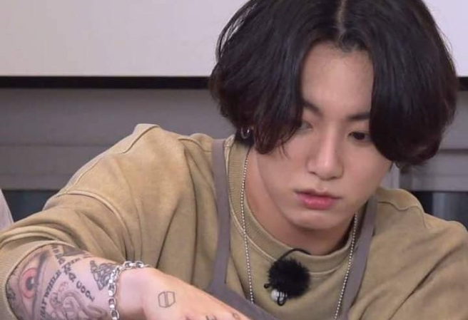 Hãy bình chọn cho Jungkook và để lại bình luận! thumbnail