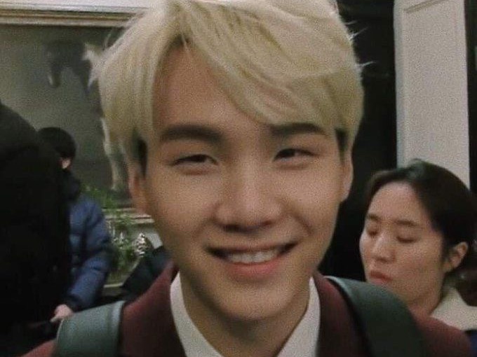 왜 윤기에게 투표해야 할까요? thumbnail