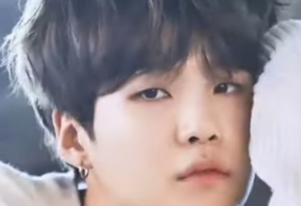 吸血鬼と人間同居 thumbnail