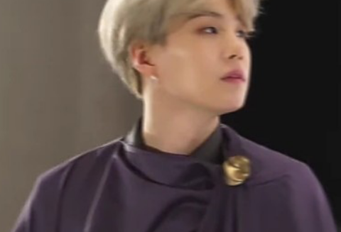 先生が…半人半数？？ thumbnail