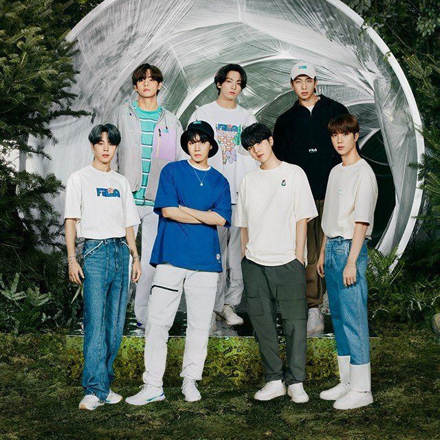 방탄 모두 +여주 image