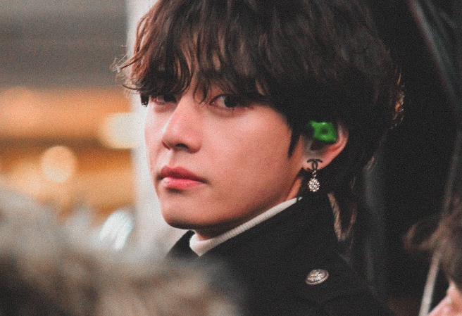 V는 훌륭한 배우예요! thumbnail