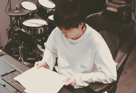 우리의 가장 친한 친구 윤기 thumbnail