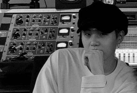 제 교수님이 민윤기예요!!?? thumbnail