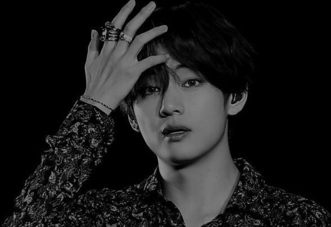 그가 당신을 스토킹하는 것을 볼 때 thumbnail