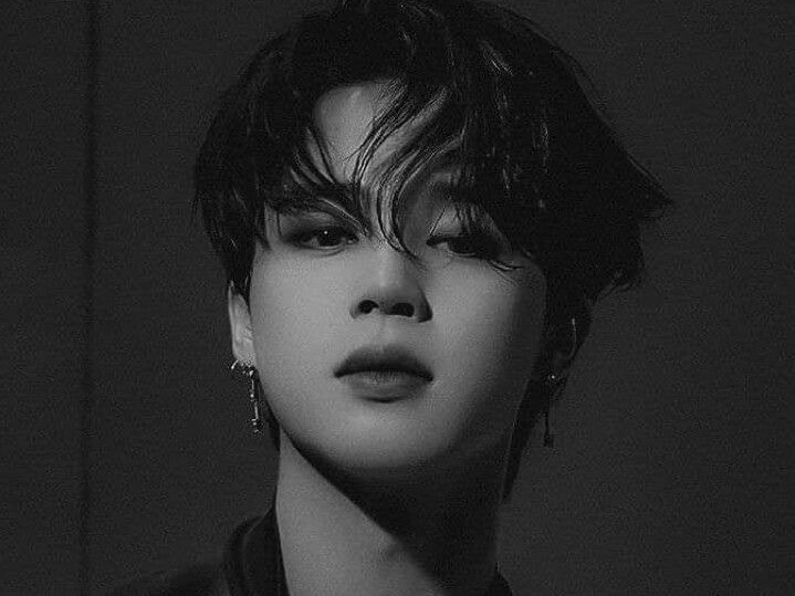 회사에선 대표님, 밖에선 남편 thumbnail