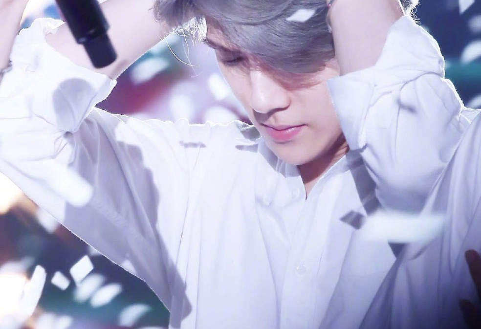 내 심장이 두근거렸던 순간은 바로 당신이었어요. thumbnail