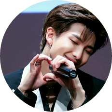 김남준(RM) image