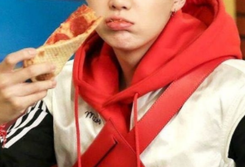 윤기에게 투표하세요 thumbnail