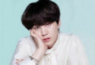 女扮男裝，成為皇后。 thumbnail