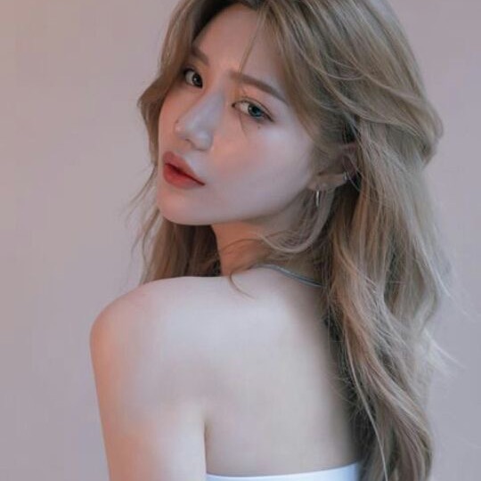 김서은 image