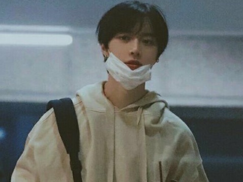 사랑한다는 이유만으로 널 가질 수 없었다 thumbnail