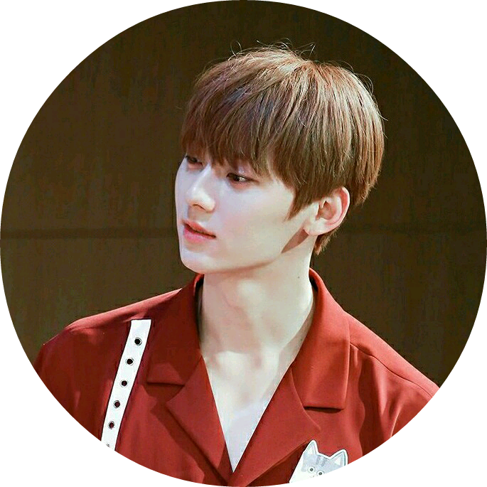 민현 image