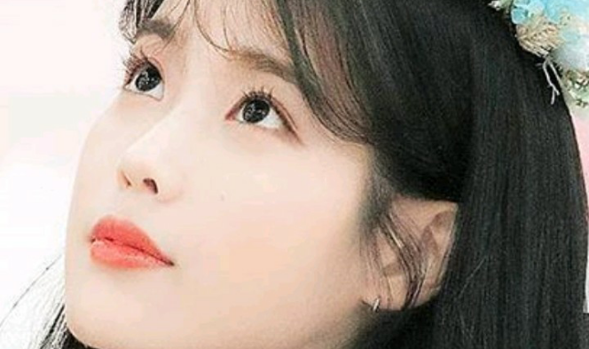 3 years of unrequited love is a vampire? thumbnail