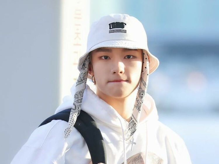 异地恋💕 thumbnail