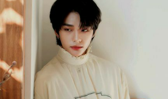 I miss Hyunjin😭 thumbnail