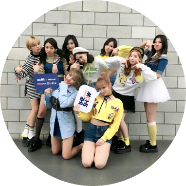 TWICE image