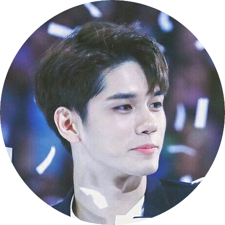 옹성우 image