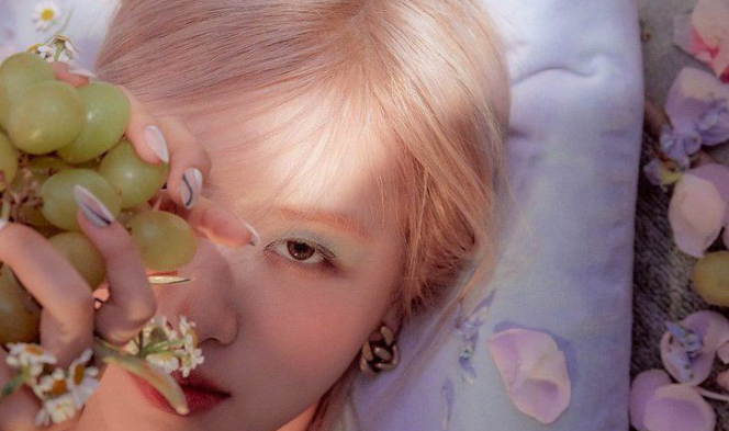 Rosé solo thumbnail