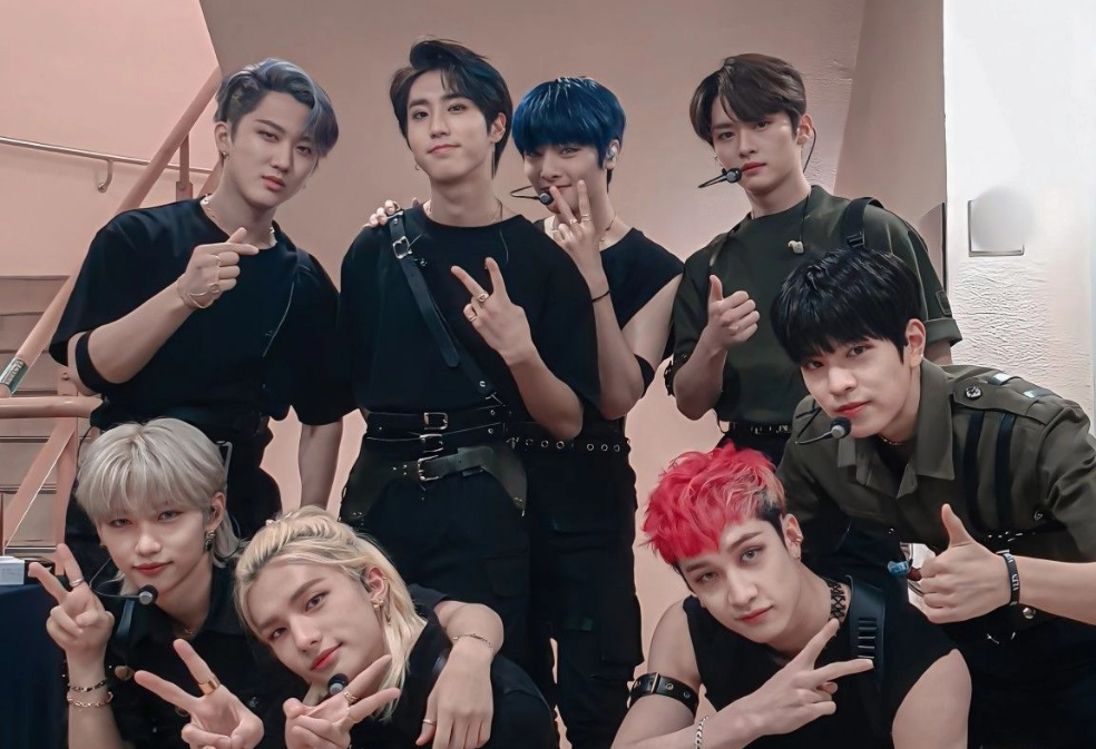 스트레이 키즈 월드 도미네이션 thumbnail