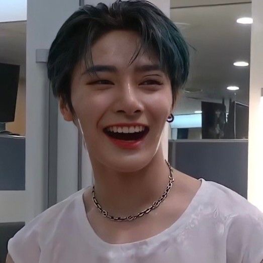 Jeongin image