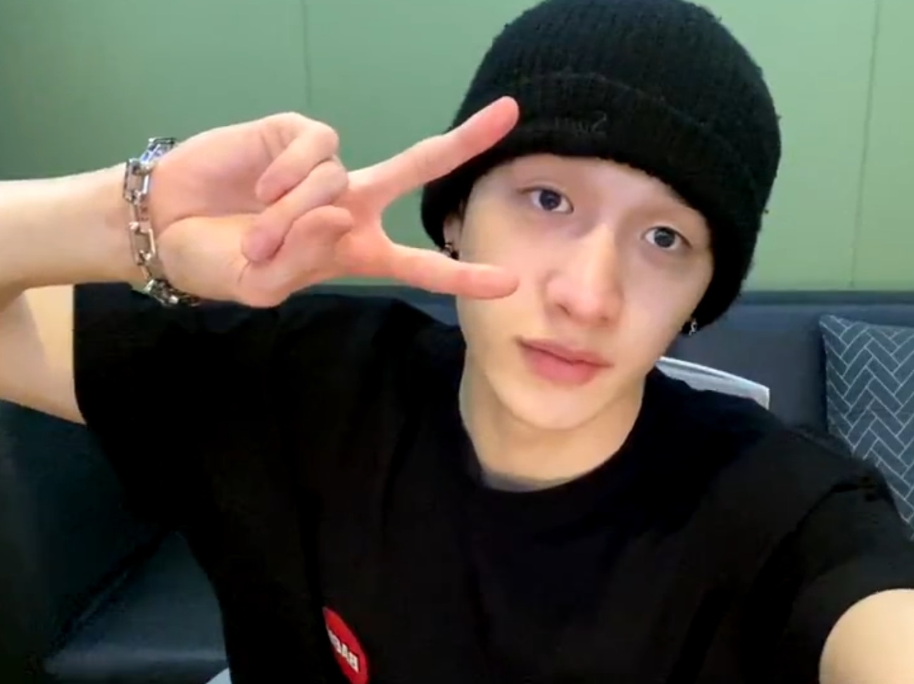 VOTA POR SKZ thumbnail