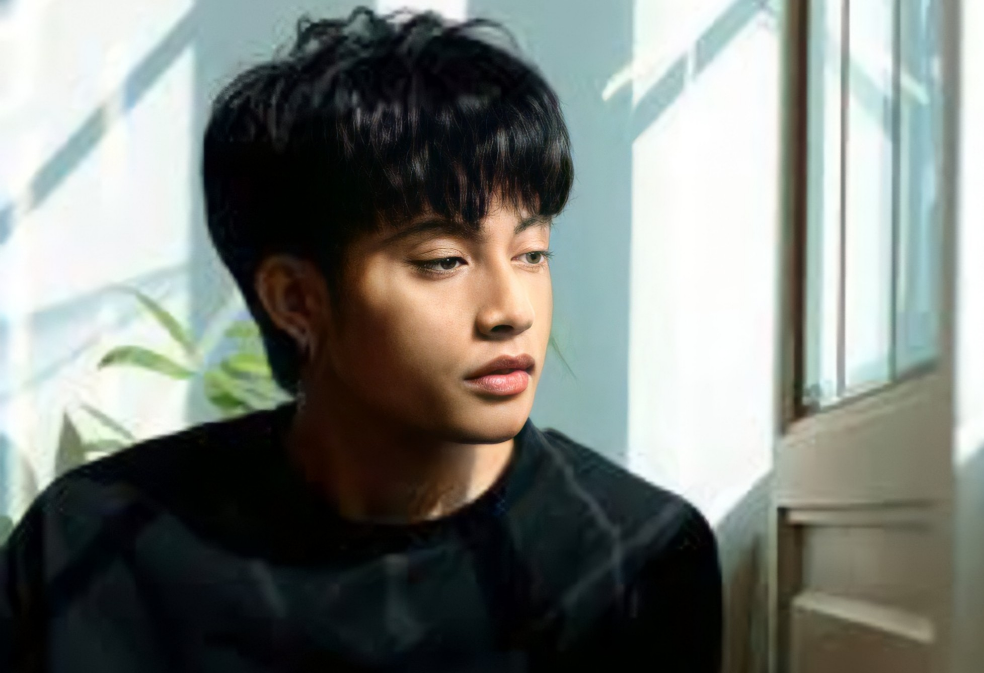 설탕과 크리머 위에 thumbnail