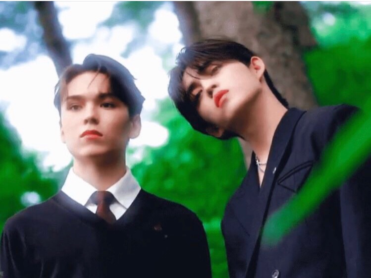 왕따인데요 잘나가는 형이 둘이나 있습니다 thumbnail