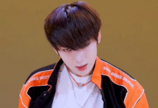 PASS THE MIC- COMEBACK SHOW thumbnail